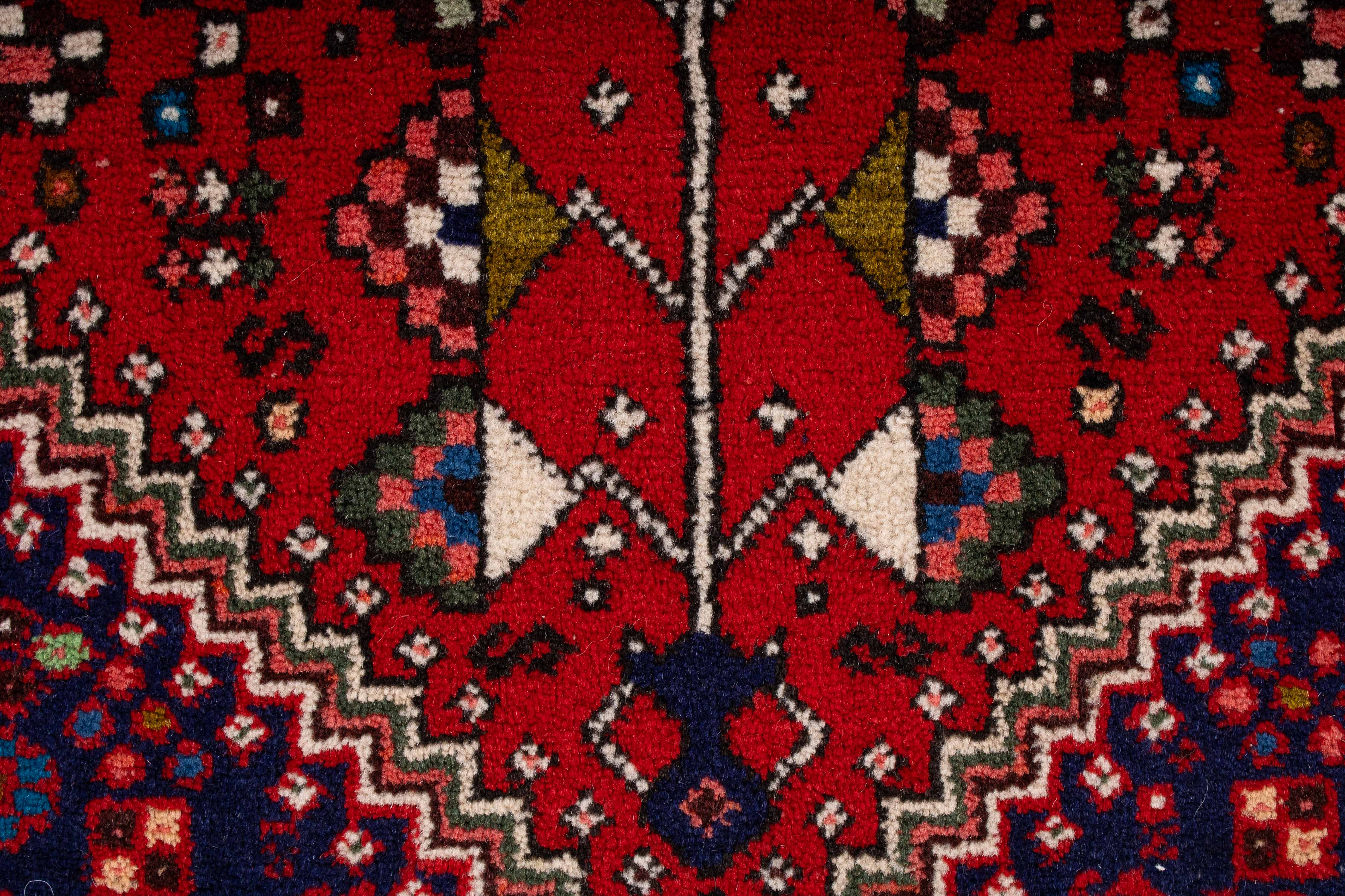 Vintage Persian Abadeh Rug <br> 4'10 x 6'5