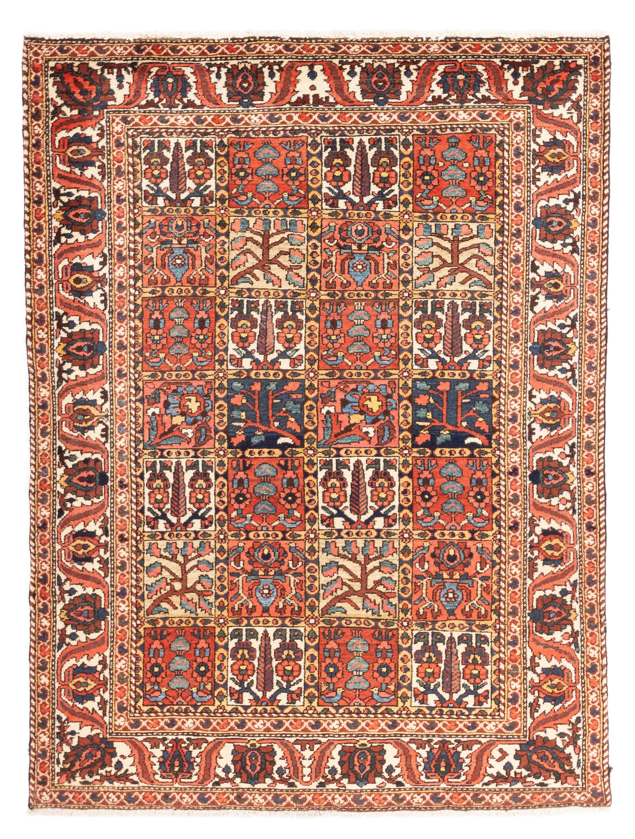 Vintage Persian Bakhtiari Rug <br> 5'1 x 6'10