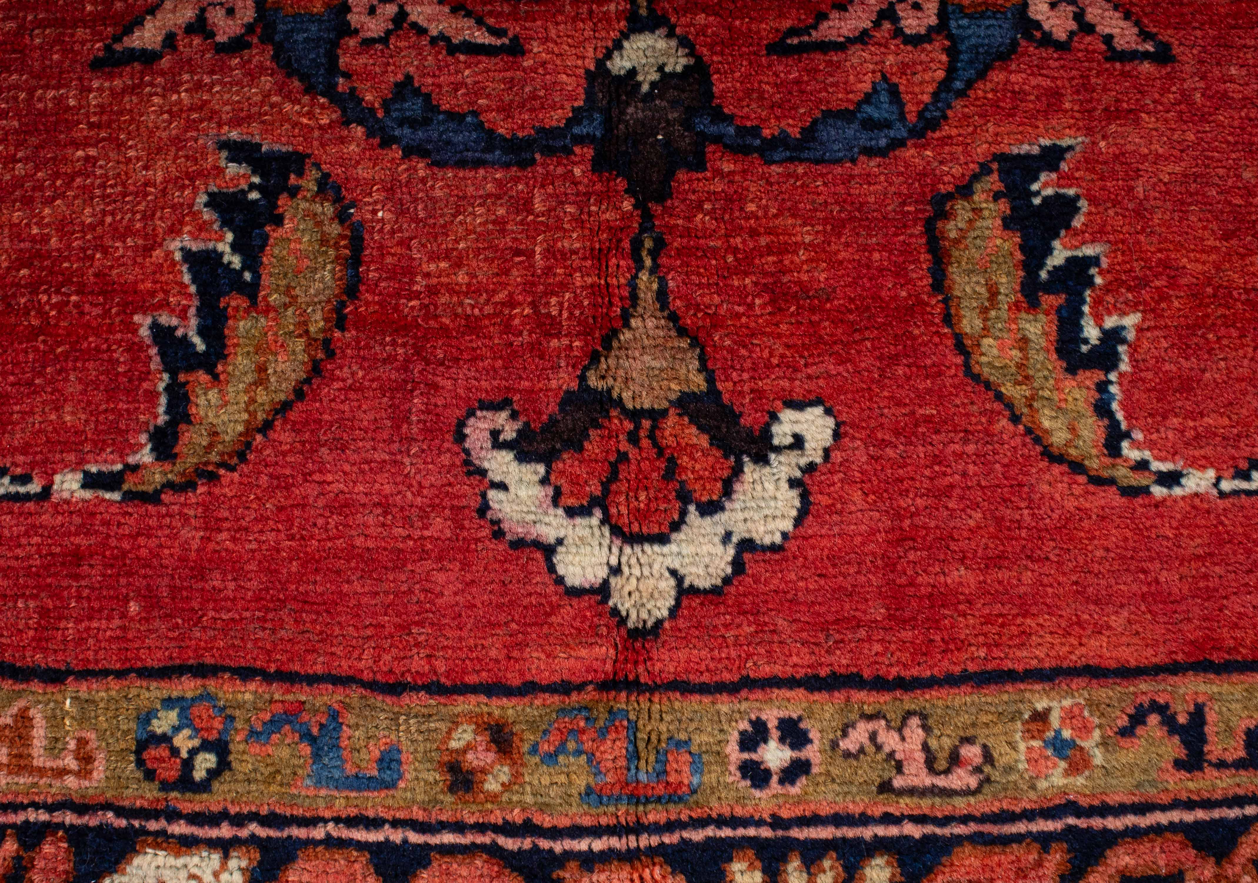 Antique Persian Lillihan Rug <br> 5'6 x 6'1