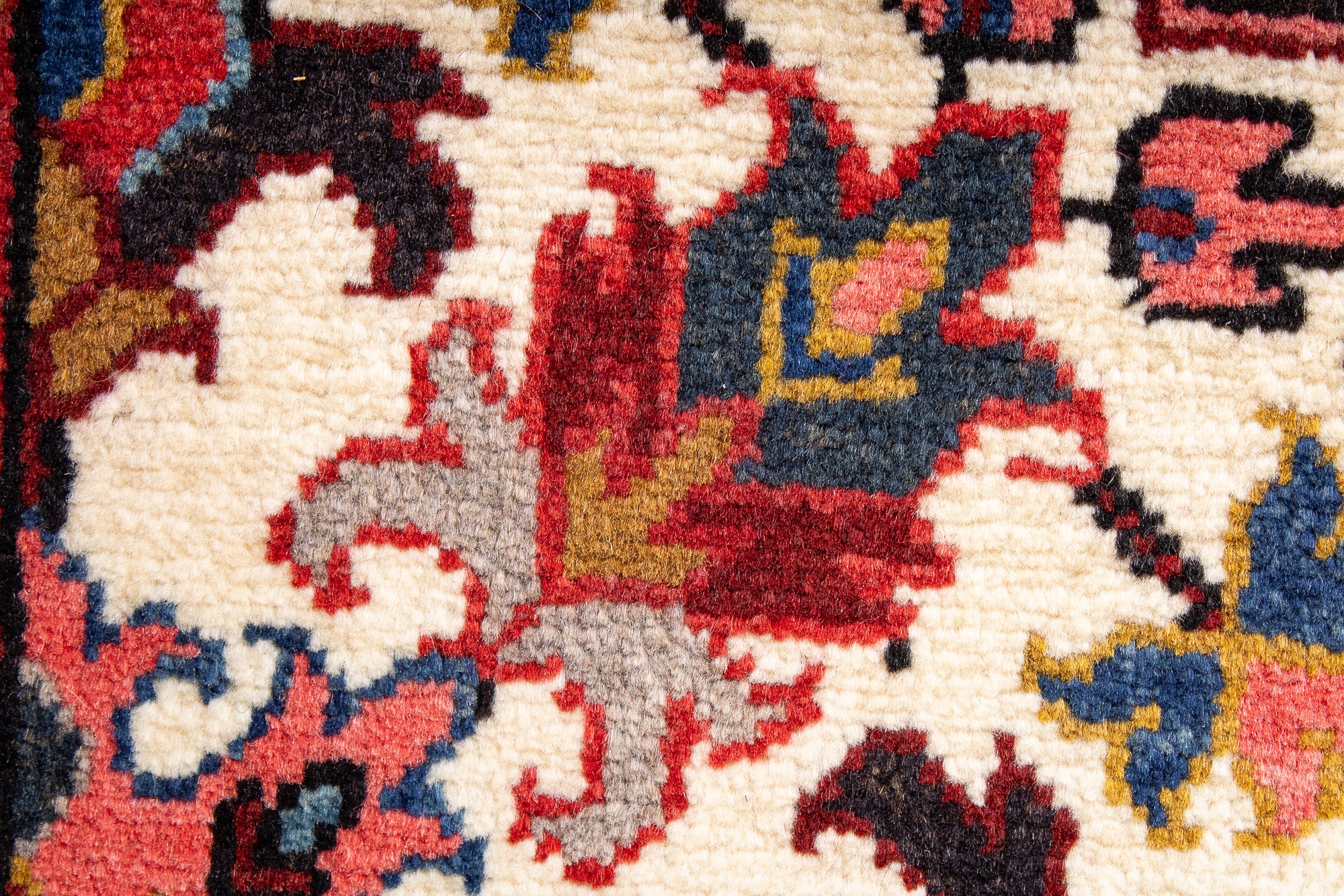 Persia Heriz Rug <br> 3'4' x 4'7'