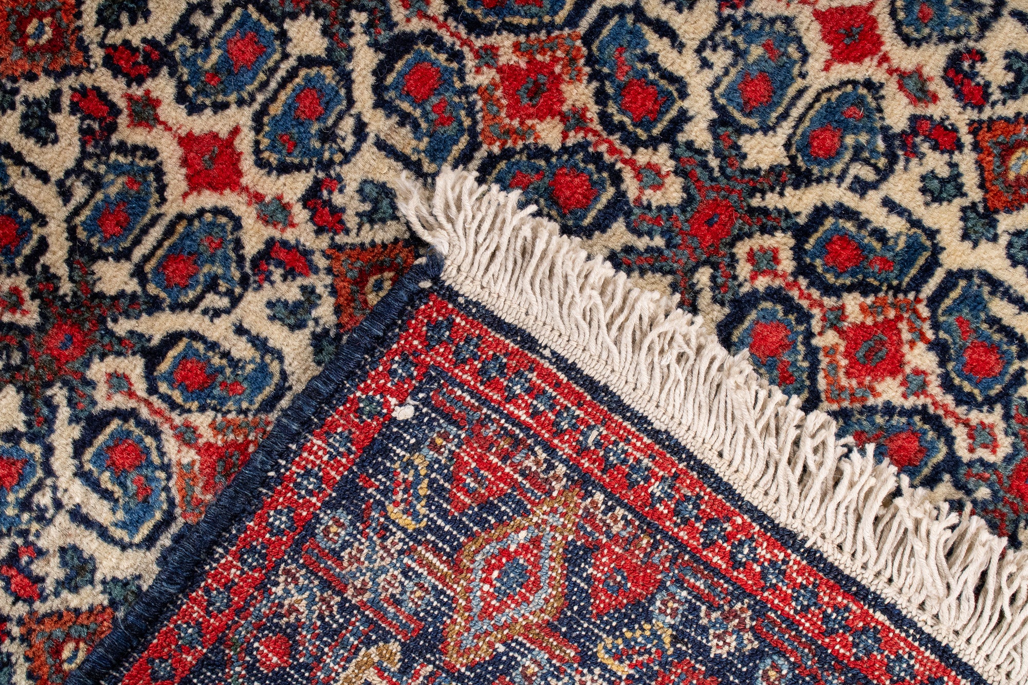 Persia Senneh Rug <br> 3'10' x 5'1'