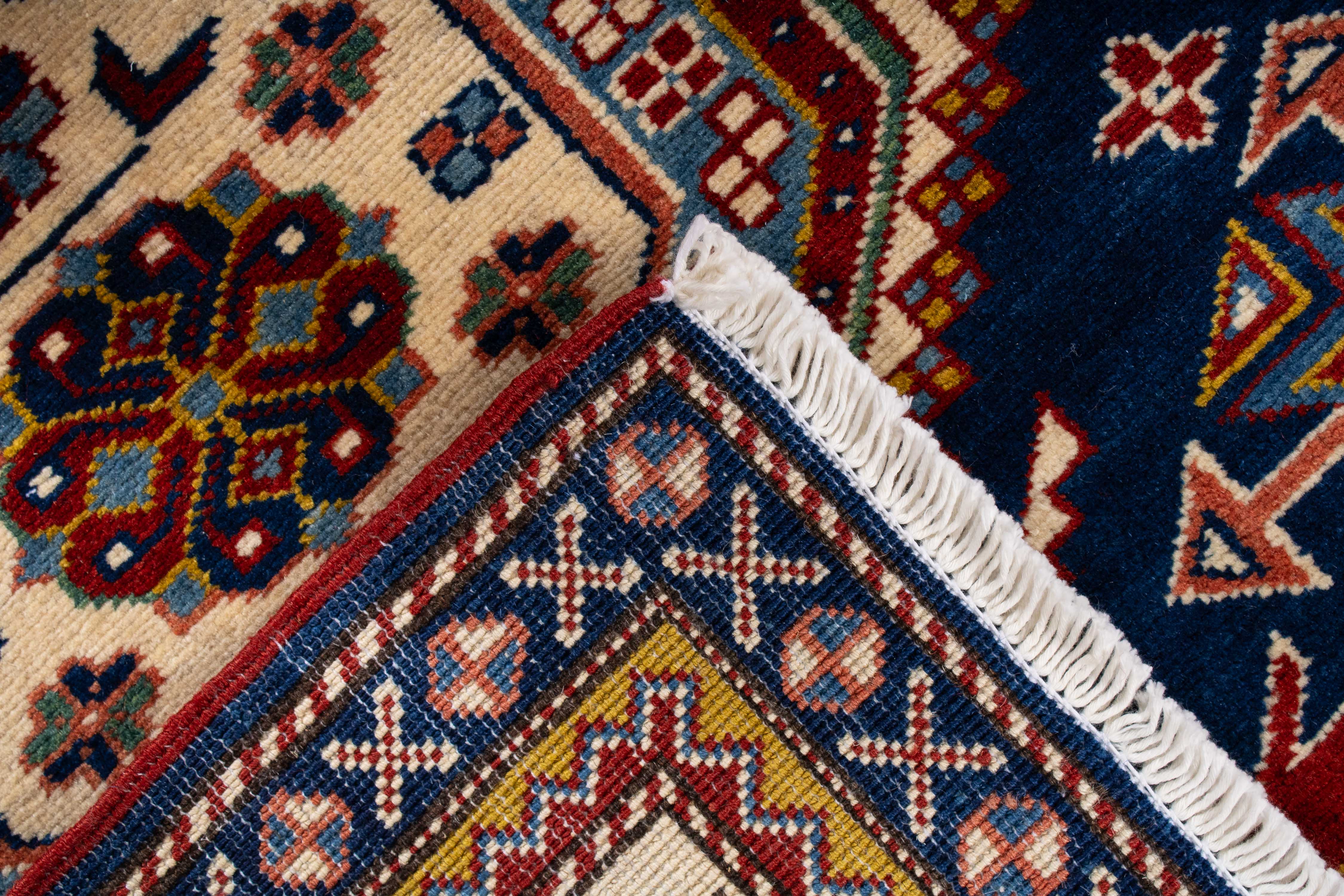 Fine Pakistan Shirvan Design Rug <br> 5'0 x 6'8