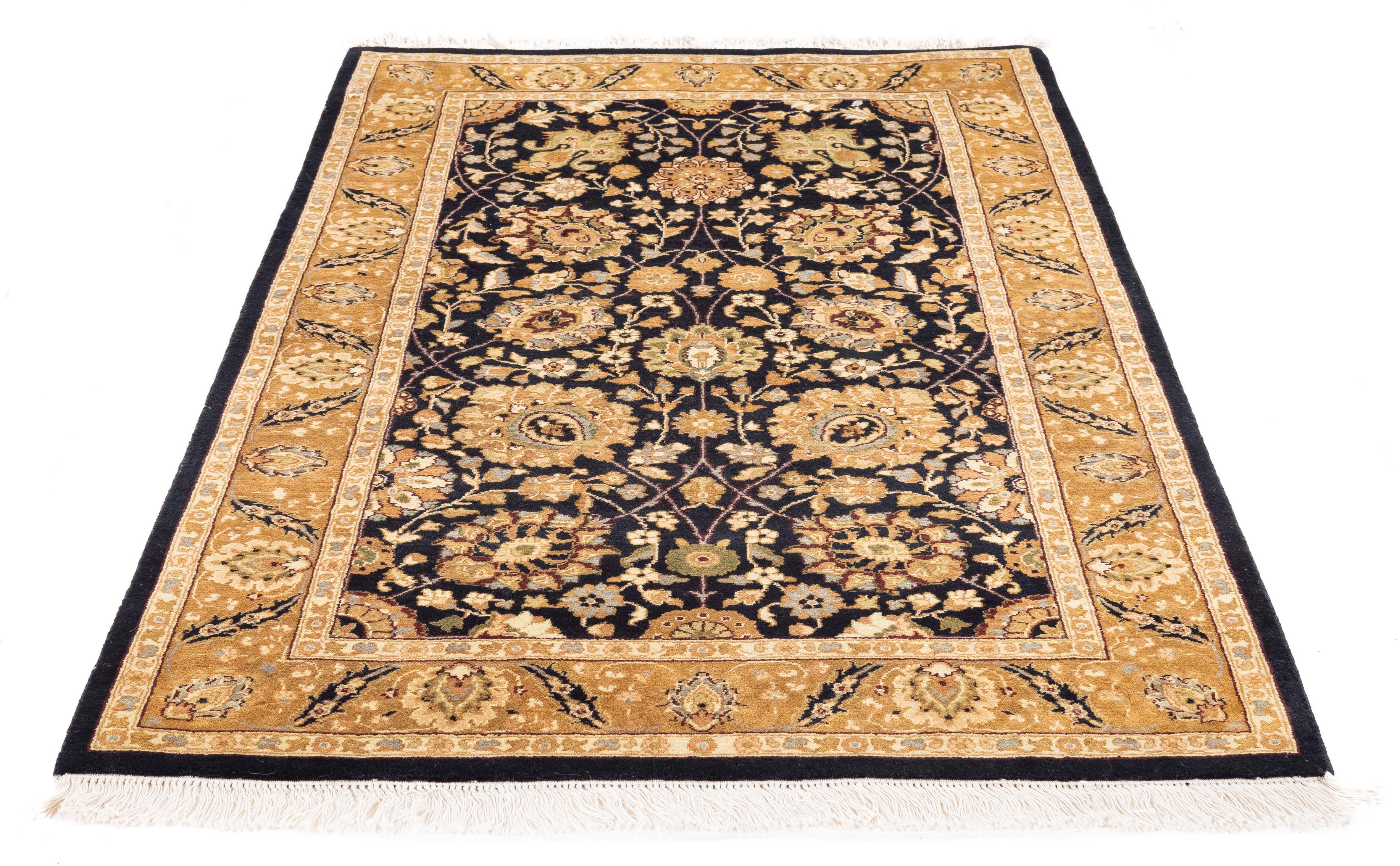 Traditional Pakistan Kashan Design Rug  <br> 3'1 x  5'0