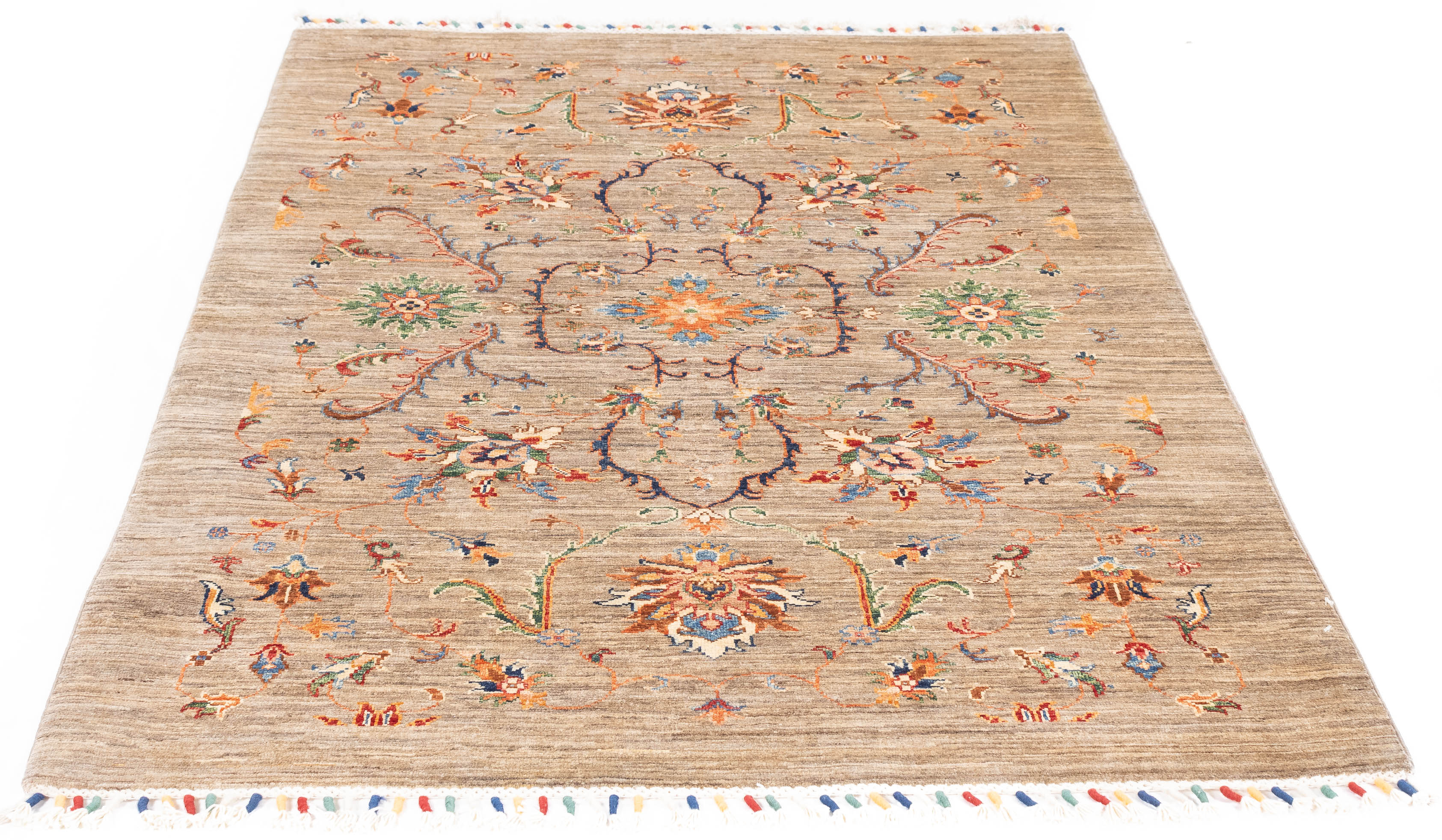 New Pakistan Floral Rug 4'0 x 5'10