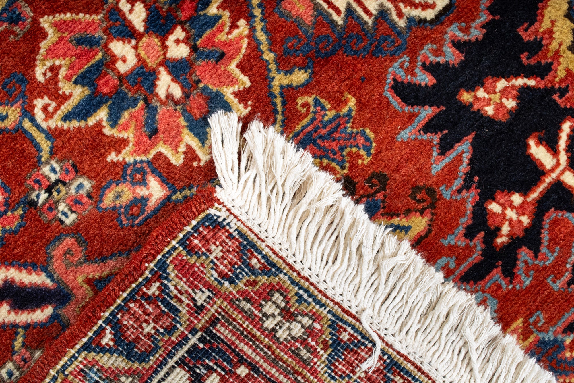 Persian Heriz Rug <br> 7'9 x 11'4