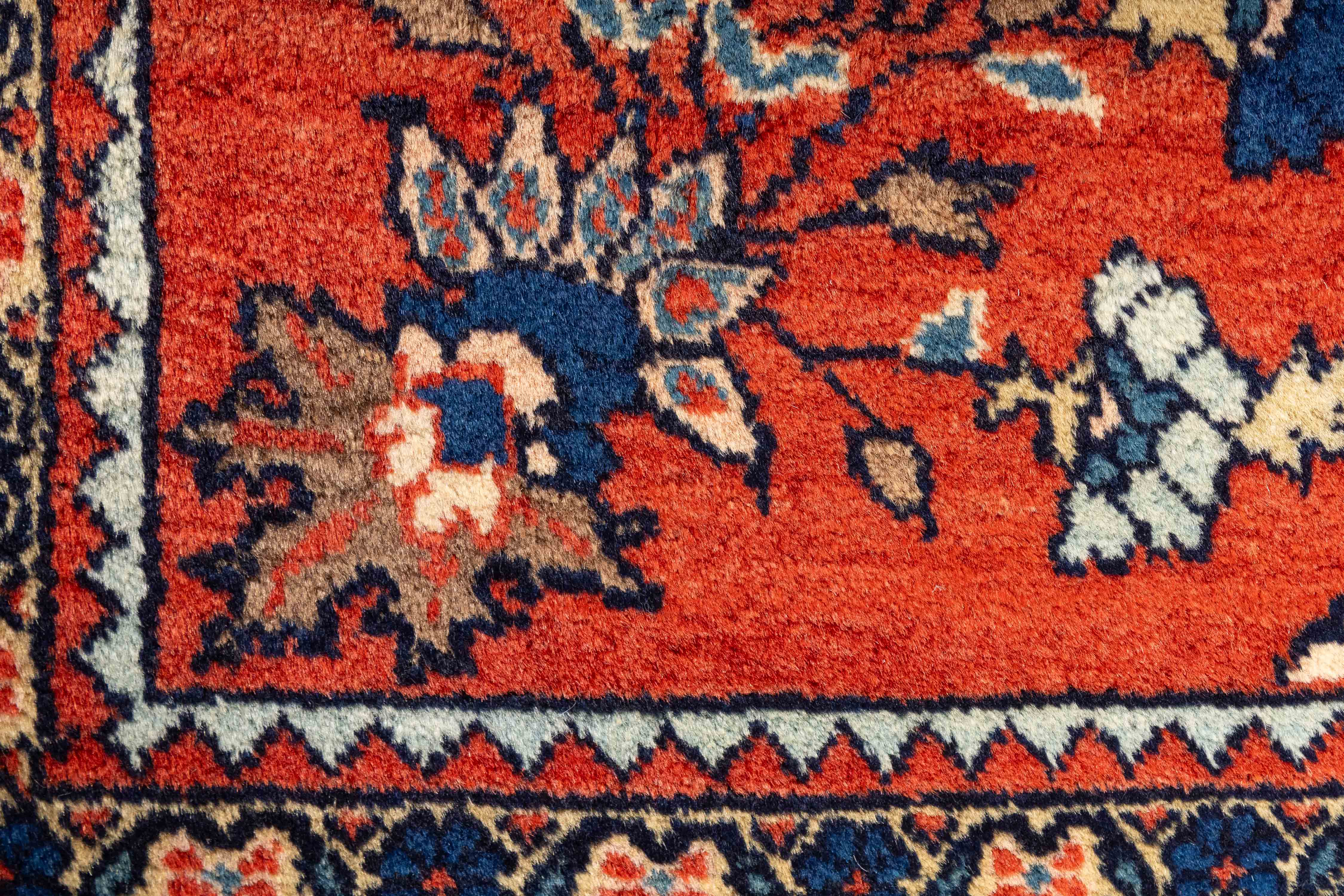 Antique Persian Mahajeran Sarouk Rug <br>  3'4 x 4'10