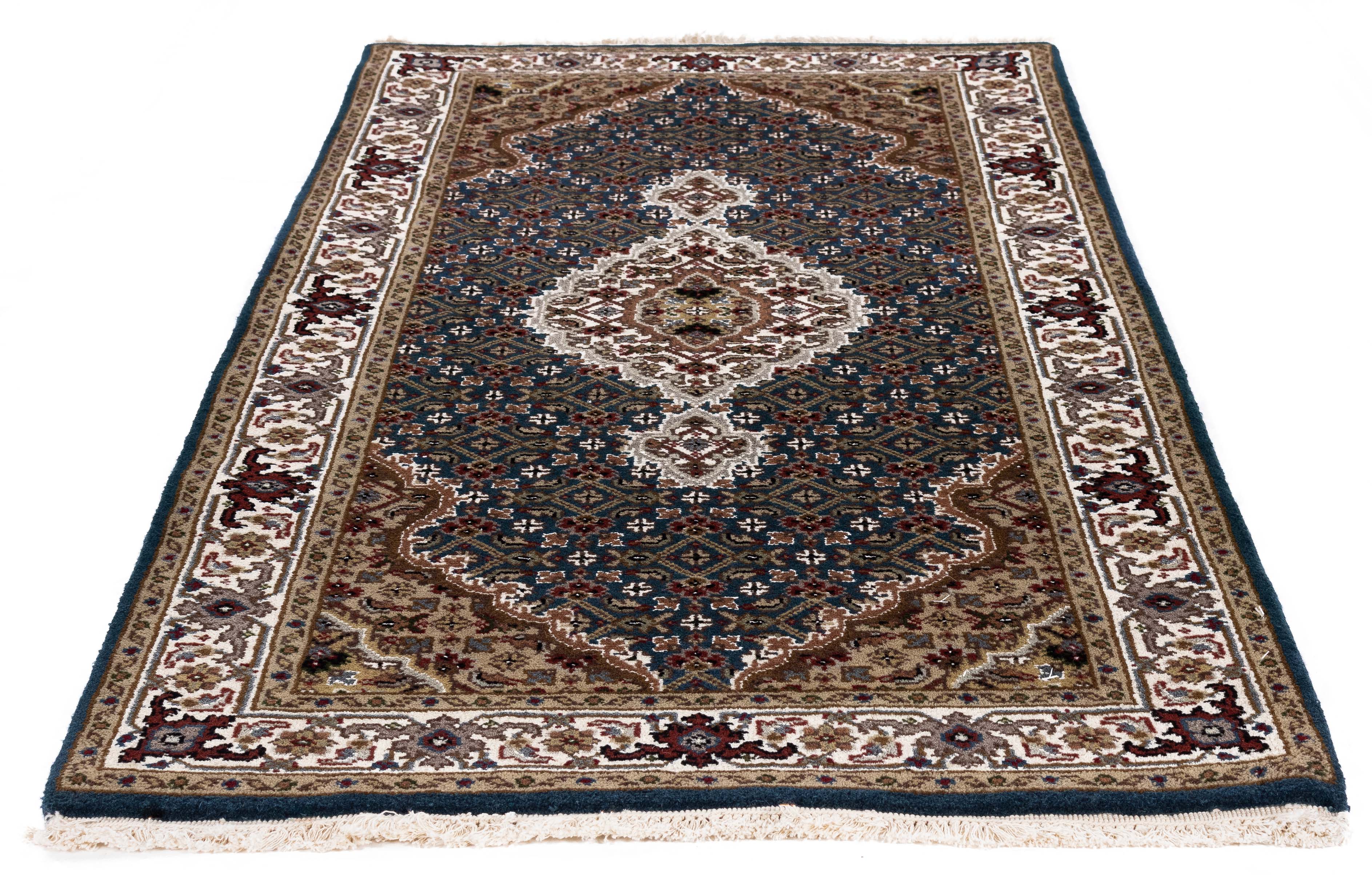 Fine Indian Bidjar Design Rug <br> 2'6 x 4'8