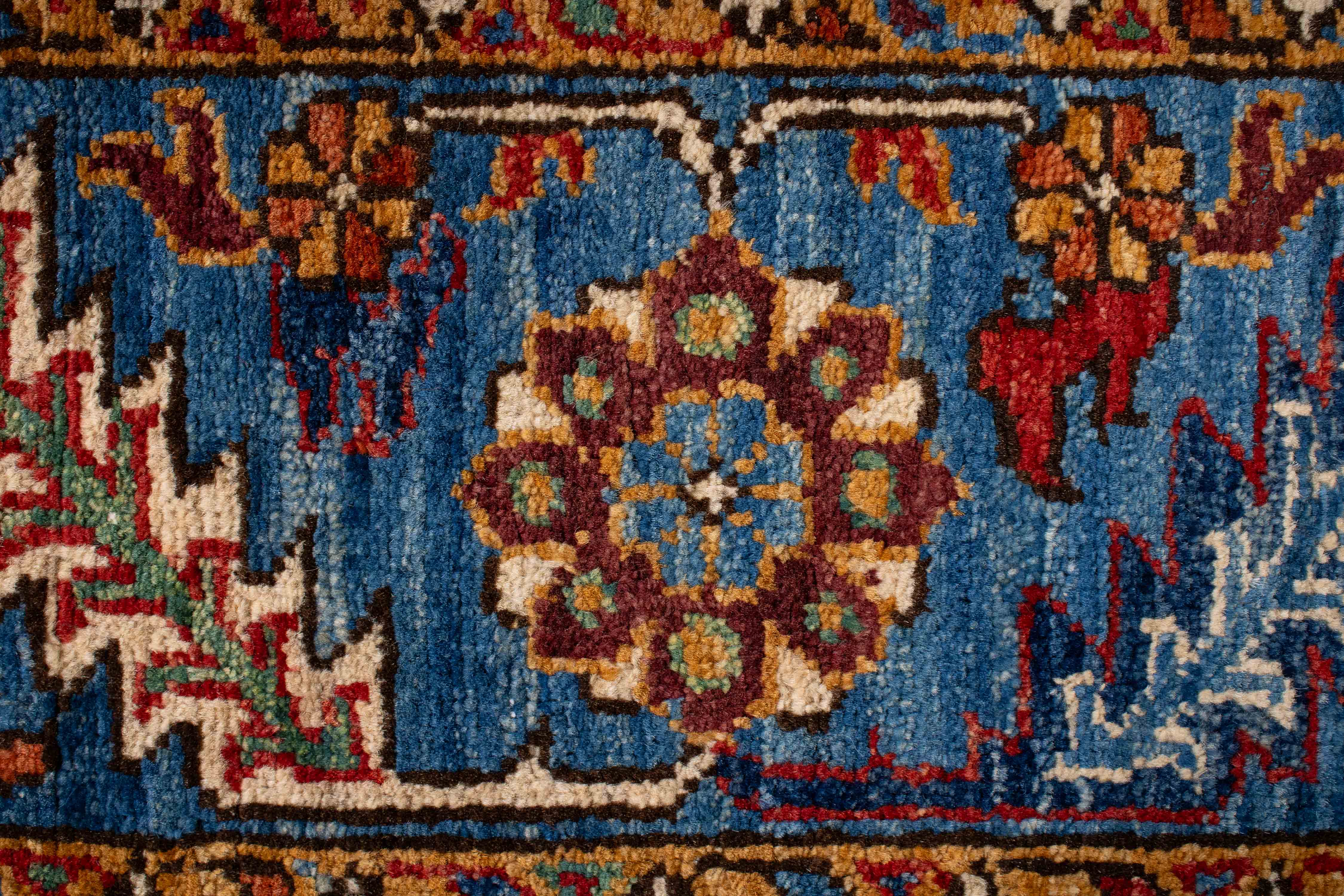 Traditional Pakistan Serapi Rug <br> 5'1 x 8'3