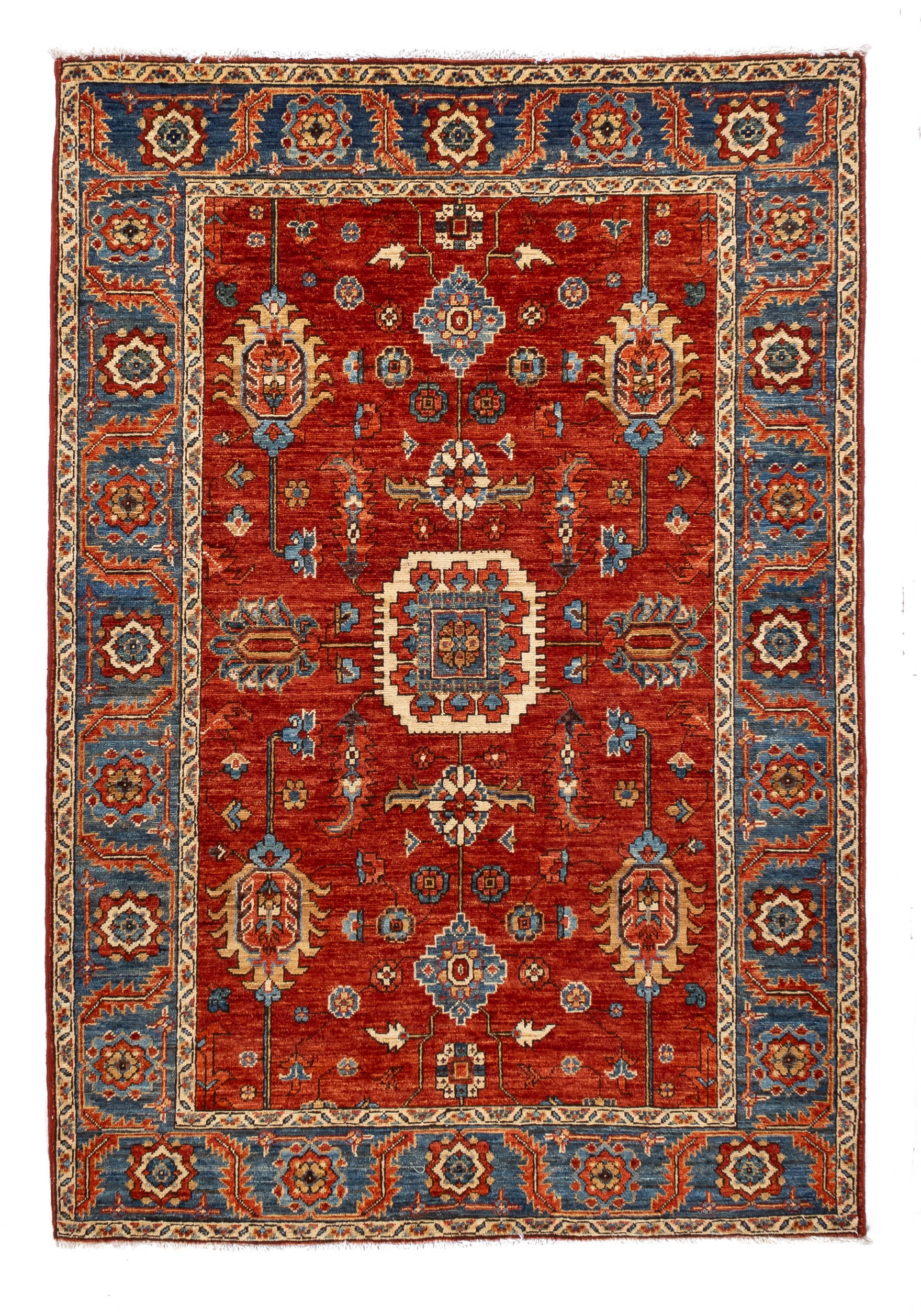 Traditional Pakistan Serapi Design Rug <br> 4'2 x 6'0