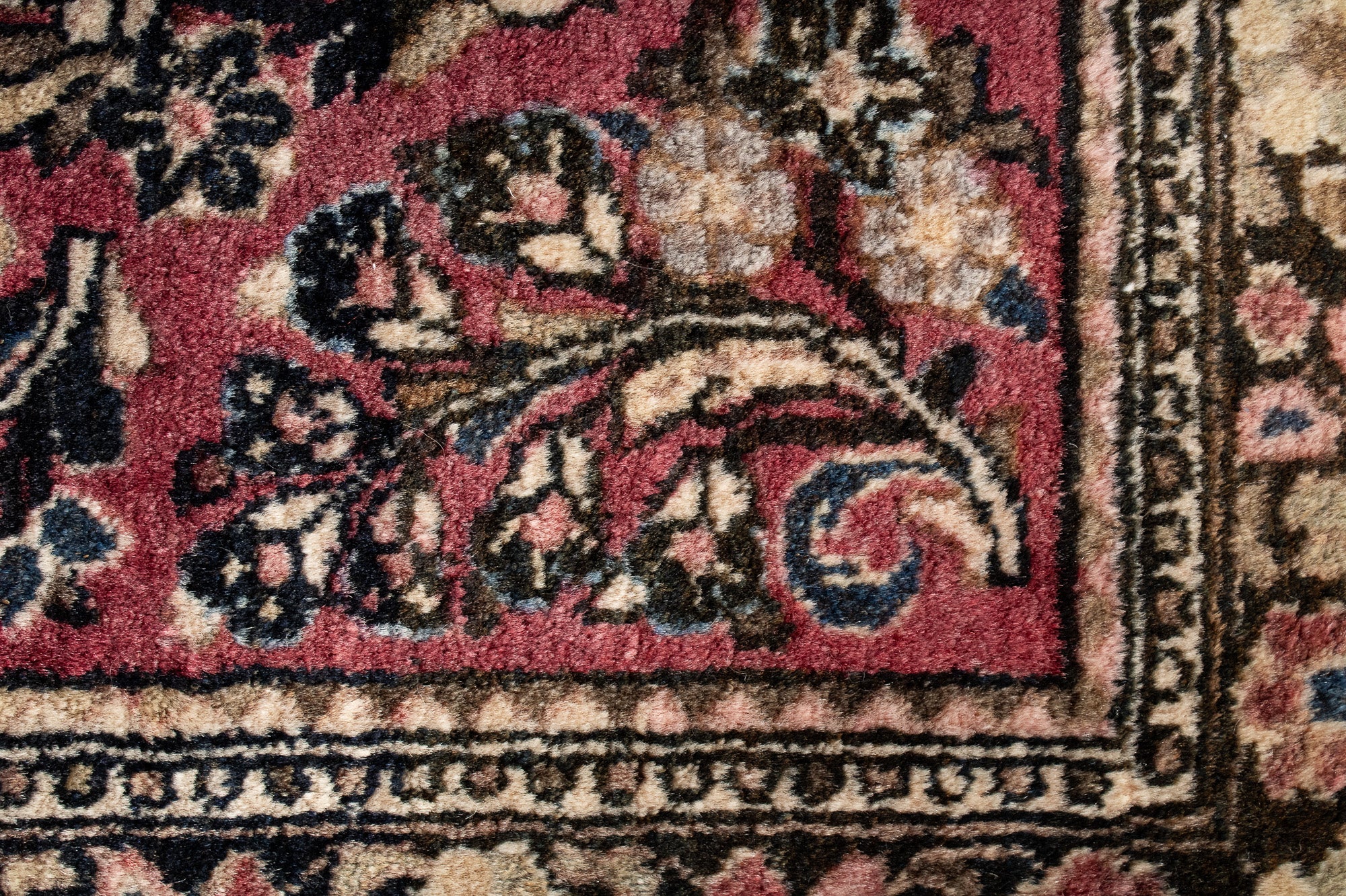 Antique Persia Sarouk Rug <br> 1'11 x 4'4