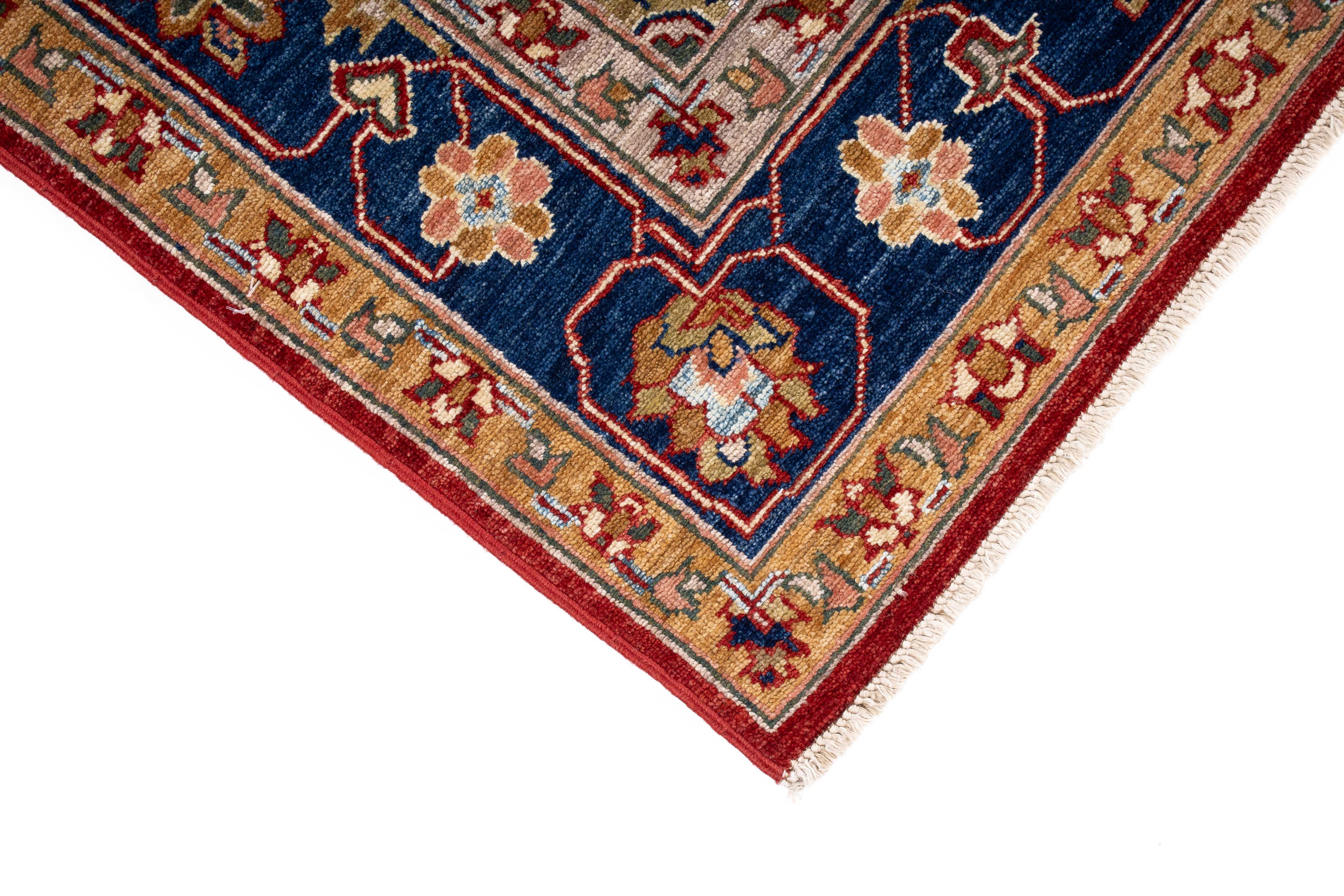 Traditional Pakistan Serapi Rug <br> 4'11 x 6'8