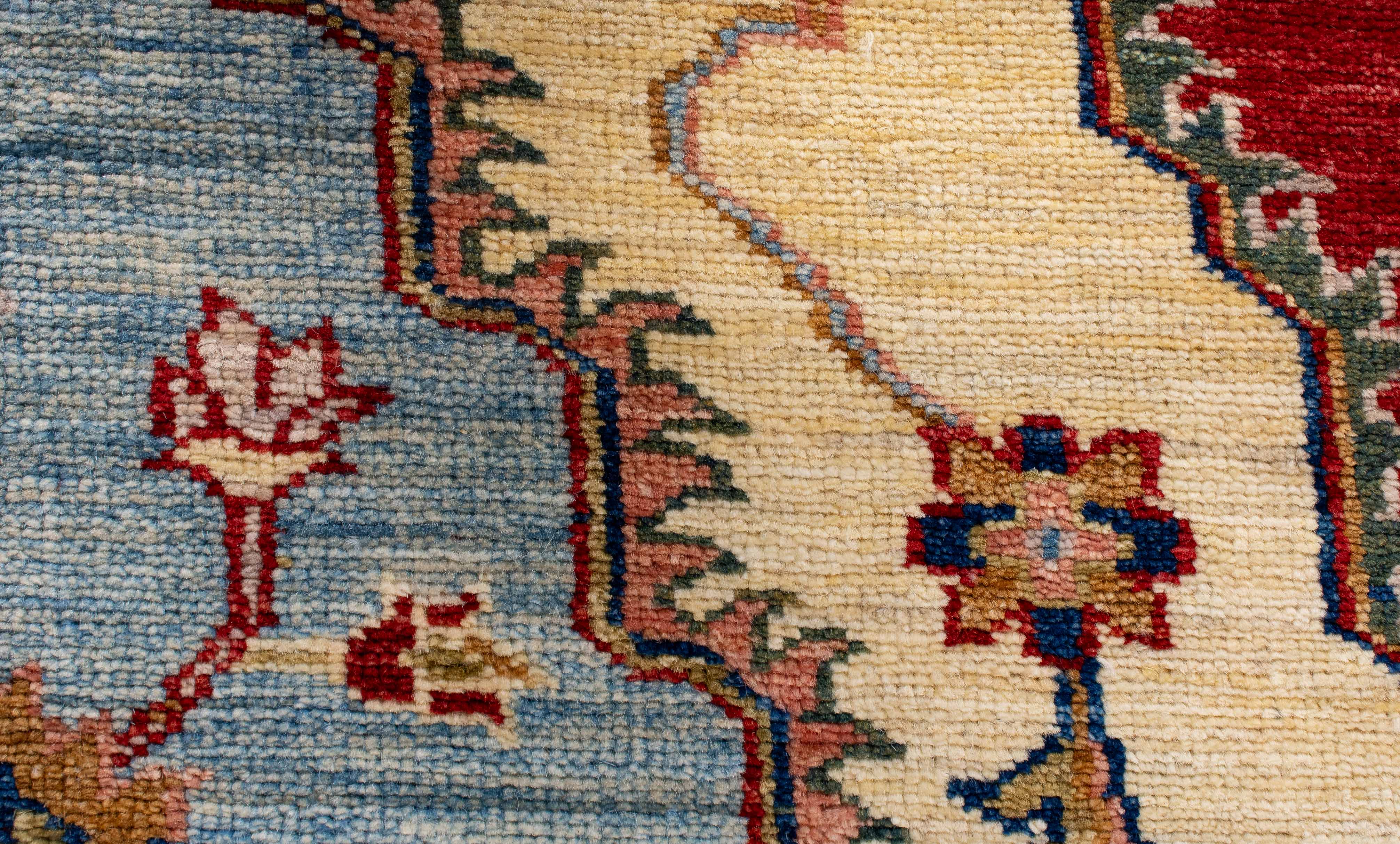 Traditional Pakistan Serapi Rug <br> 4'11 x 6'8