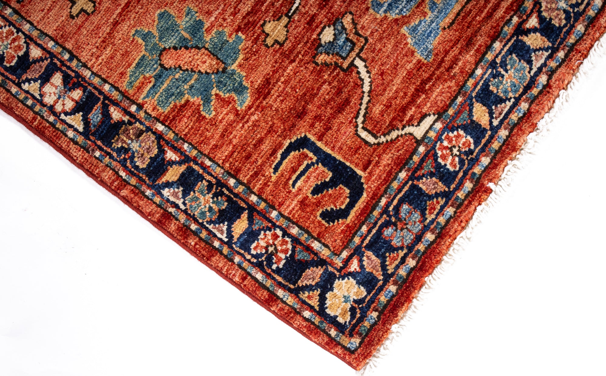 Pakistan Serapi Rug <br> 3'5' x 4'7'