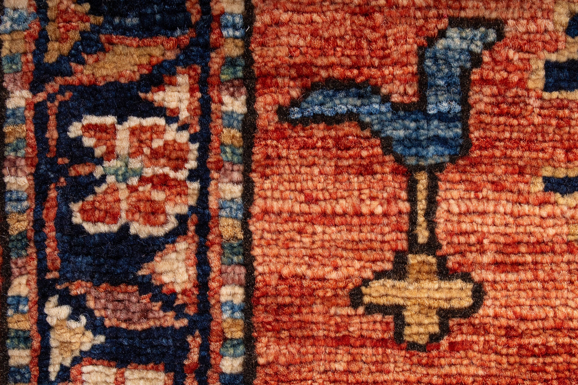 Pakistan Serapi Rug <br> 3'5' x 4'7'