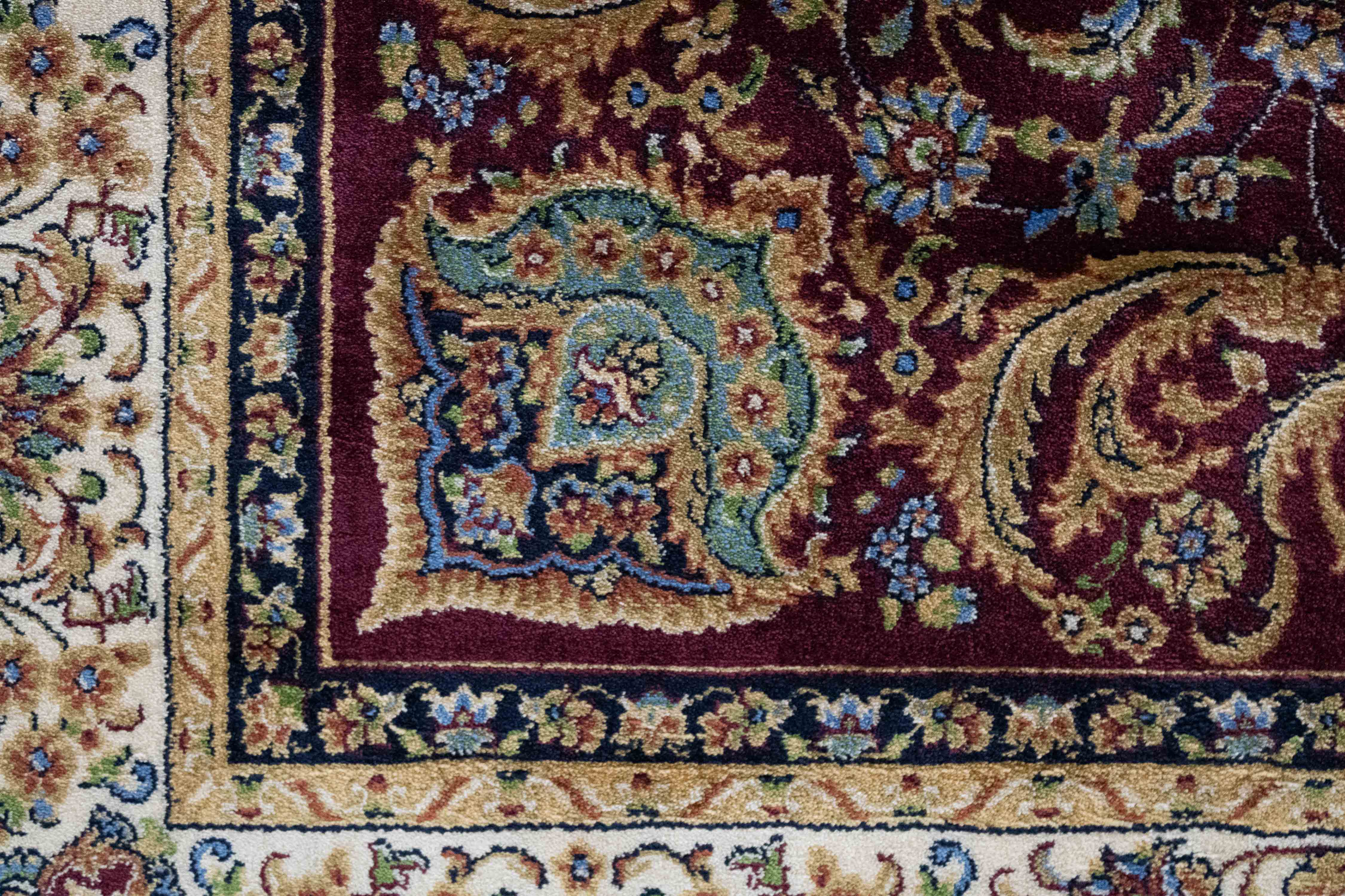 Power-loomed Turkish Silk Rug <br> 4'0 x 6'0