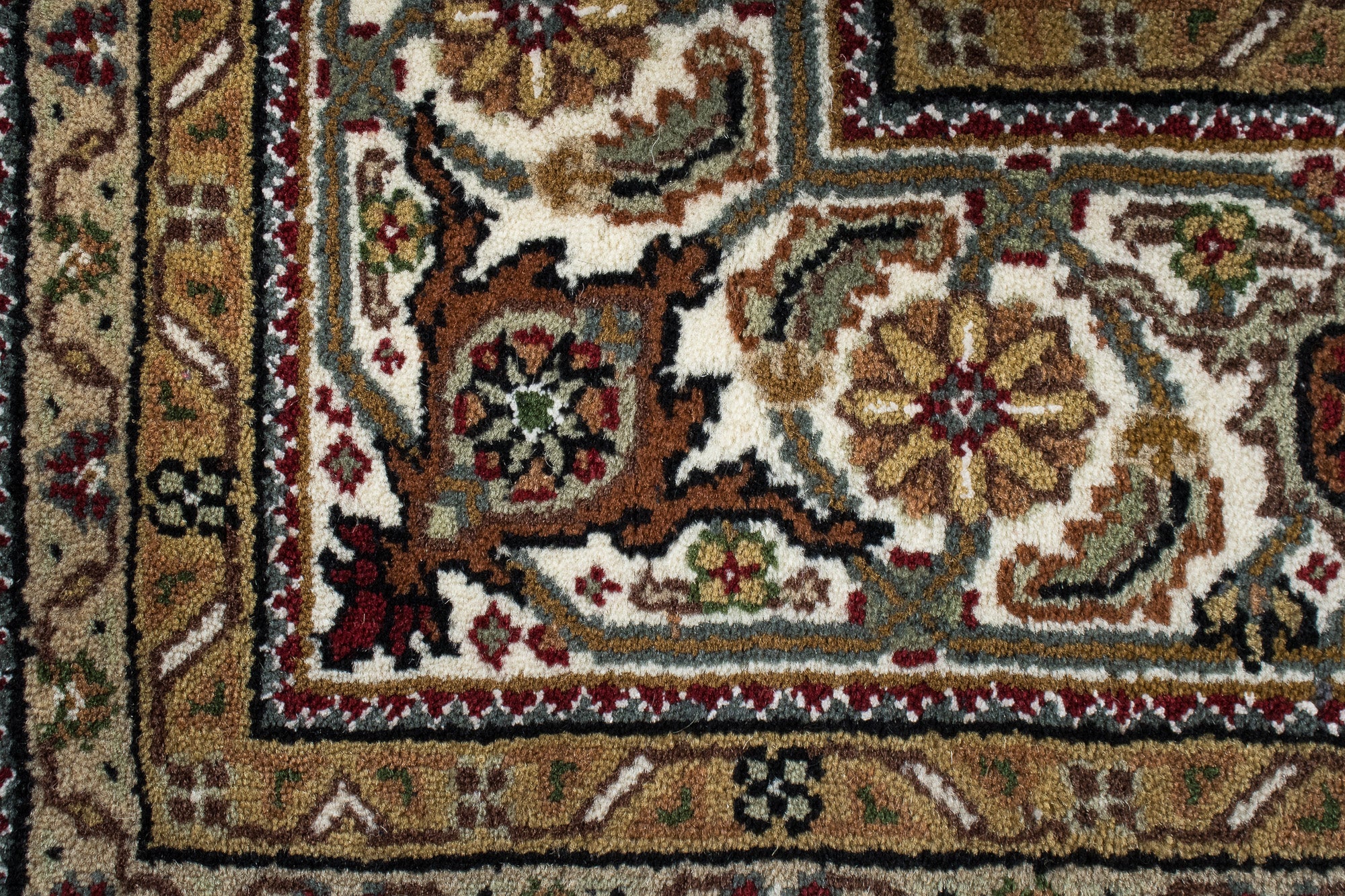 Indo Fine Bidjar Rug <br> 5'10 x 9'2