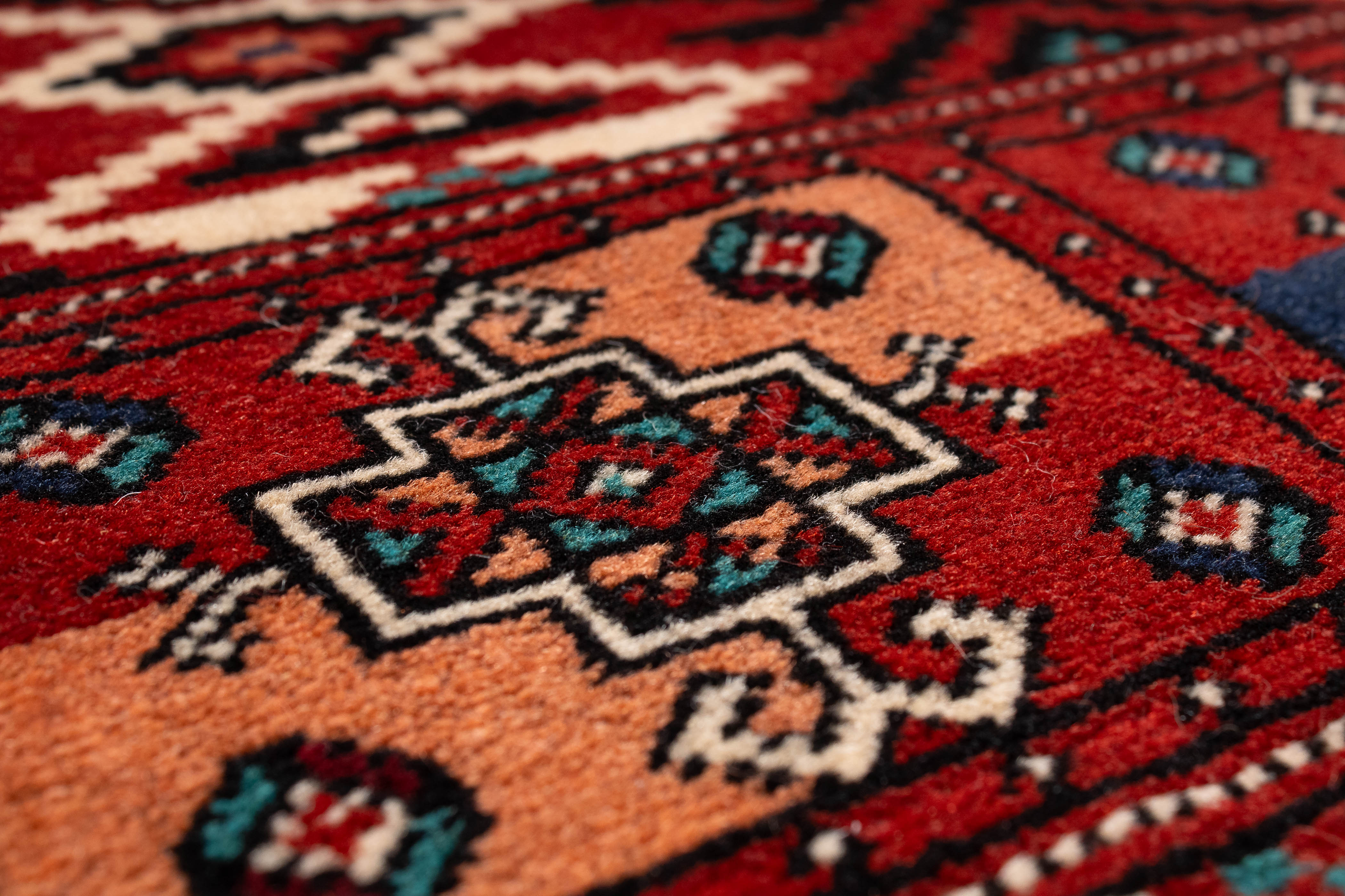 New Turkmen Carpet Rug <br> 4'0 x 5'3